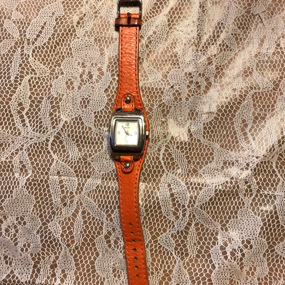 RELIC ORANGE LEATHER WATCH - Picture 1 of 2